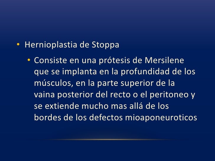 Duele entre los bordes por parte de la espalda a la derecha
