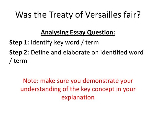 Define evaluation essay