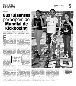 destaque
Guarujaenses
participam do
Mundial de
Kickboxing
Paulo Freitas, Andressa Freitas e Barbara Silva
estão empenhados para representar a Cidade
A competição
segue na
Cidade até
sexta-feira
Barbara, Paulo e
Andressa integram
um grupo de cerca
450 atletas de vários
países, que disputam
38 categorias
E
ntre os atletas de mais
de 40 países que estão
em Guarujá para a
1ª Fase do Mundial
de Kickboxing, destaque para
Paulo Freitas, Andressa Freitas
e Barbara Silva. Os três estão
empenhados em representar a
Cidade.
Paulo Freitas era capoeirista
até que um amigo o apresentou
à luta. Influenciado pelos filmes
de Van Damme, ele optou pelo
esporte que se dedica há 18 anos.
Professor nas academias Bio Fit-
ness, Charles do Bronx e no Caec
Andre Gonzáles – Morrinhos.
“É gratificante
passar o que eu amo
para as pessoas as-
sim como as dou-
trinas, princípios
e valores das artes
marciais”, declarou
Freitas, que tem um
currículo extenso
na modalidade. O
atleta é campeão sul-americano,
bicampeão brasileiro, dono do
cinturão brasileiro no WGP,
campeão do Torneio dos Cam-
peões, vice no It's Showtime,
entre outros.
O kickboxing para Paulo
Freitas também está em casa.
Andressa sua esposa e aluna
disputa o Mundial no Gua-
rujá. A atleta está há cinco
anos na pratica e já acumula
títulos, como a Copa do Brasil.
Ela é vice-campeã brasileira.
“O kickboxing mudou toda
minha postura de vida, minha
alimentação e meu jeito de ser.
E é coisa de mulher sim”, diz a
atleta que estava ansiosa para
entrar no ringue.
Assim como Andressa, Bar-
bara Silva também defende que o
esporte é ótimo para as mulheres
que querem trabalhar e definir
seus músculos e corpos. A jovem
está praticamente estreando nos
ringues, após pouco mais de três
anos de treinamento. “Eu fazia
apenas musculação, mas ficava
observado as aulas de kickbo-
xing. Optei por aderir a arte, por
conta do trabalho
de segurança pes-
soal que eu fazia e
pela necessidade de
desenvolver mais
a defesa pessoal.
Além de mudar o
jeito de ser, o con-
trole emocional e
físico”.
Barbara que enfrenta seu
primeiro desafio completa:
“espero resultado positivo, mas
ganhando o perdendo somos
vitoriosos”.
As competições acontecem
no Centro de Exposições do
Casa Grande Hotel (Avenida
Miguel Stéfano, 1.001, Praia da
Enseada). As disputas seguem
até o dia 4 de outubro e as fi-
nais serão disputadas no dia 5
de outubro, no Clube Atlético
Ypiranga, em São Paulo, com
transmissão ao vivo dos canais
Esporte Interativo e Bandsports.
Esta é a primeira vez na história
da modalidade que um mundial
é realizado, segundo a Confede-
ração Brasileira de Kickboxing
(CBKB).
Quanto a escolha por Gua-
rujá para ser palco do primeiro
mundial da modalidade, Paulo
Zorello, presidente da CBKB,
diz que existe um bom rela-
cionamento entre a CBKB e a
Prefeitura. “Em 2011 realiza-
mos aqui o Pan-Americano e
foi um sucesso. Pudemos per-
ceber que a Administração abre
oportunidades para todos os
tipos de competição e de todas
as modalidades, o que só vem a
acrescentar no desenvolvimento
do esporte”, ressaltou.
RaimundoNogueira
quarta-feira
2 de outubro de 2013
5GUARUJÁ
Diário Oficial
 