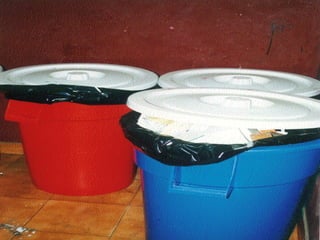 LOGOwww.themegallery.com
 