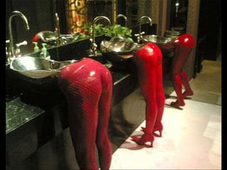 Fonte: internet - http://bucomania.blogspot.com/2007/08/banheiros-criativos.html 