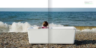 ‘Porcelanosa’ feature free
standing bath
>visit porcelanosa.com<
 