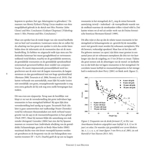 
Vincent J. van Heuven
kopstem te spreken (het zgn. falsetregister te gebruiken).1
De
mannen van Monty Python’s Flying Circus maakten van deze
mogelijkheid ge­bruik in de sketch met Mrs. Premise (John
Cleese) and Mrs. Conclusion (Graham Chapman) [Video­frag­
ment 1: Mrs. Premise and Mrs. Conclusion].2
Maar een spreker kan de totale lengte van zijn mond-keelholte
niet zo heel veel veran­de­ren. Luis­teraars weten dat en zullen bij
de schatting van hoe groot een spreker is zich dus eer­der laten
leiden door de informatie uit de resonanties dan uit de stem-
bandtrilling. Zo hebben we uitgezocht welk type stem een Ne-
derlandse luisteraar het meest gezag­hebbend en vertrouwen-
wekkend vond klinken, waarbij we de gemiddelde stemtoon,
de gemiddelde resonanties en de gemiddelde spreeksnelheid
systematisch ge­va­rieerd hebben door mid­del van computer-
trucjes. De meest imponerende per­soon­lijkheid werd toe­
geschreven aan de stem met de laagste resonanties, de laagste
stemtoon en dan gecom­bi­neerd met een hoge spreeksnelheid
(Biemans 2000, Trouvain et al. 2006, Vermeij et al. 2010). Dat
laatste verbaasde ons aan­van­ke­lijk, maar lijkt bij nader inzien
niet onredelijk: een grote, zwaar­gebouwde tegenstander is nog
eens extra geducht als hij ook nog eens snelle bewegingen kan
maken.
Dit was even een zijspoortje. Terug naar de hoofdlijn: wat
klopt er nu van de ver­on­derstelling dat grote individuen lage
resonanties in hun stem­geluid hebben? Bij apen lijkt deze
veronderstelling heel aardig op te gaan. Tecumseh Fitch (die
later is gaan samen­werken met taalkundige Noam Chomsky)
vond bij volwassen rhesus­makaken een sterk ver­­band tussen
grootte van de aap en de resonantie­fre­quen­ties in hun geluid
(Fitch 1997). Maar bij mensen blijkt die samenhang een stuk
minder dwingend. Gonzalez (2004) laat zien dat bij Spaanse
mannen en vrouwen hun (individuele afwijking van de gemid-
delde) lichaams­lengte, gewicht en Body-Mass Index (BMI)
maximaal slechts voor één kwart voorspeld kunnen wor­den
uit grondtoon en de fre­quentie van de vier be­lang­rijkste reso-
nanties tezamen (R2
= 0,25). Daarbij geeft de op een na laagste
reso­nan­tie in het stemgeluid, de F2
, nog de minst beroerde
aanwijzing, terwijl – inderdaad – de voor­spellende waarde van
de snelheid waarmee de stembanden trillen vrijwel nihil is. Dat
laatste wisten we al wel uit eerder werk van de Duitse foren­si­
sche foneticus Hermann Künzel (1989).
Dit alles wijst er dus op dat de relatie tussen resonantie in het
stemgeluid en lichaams­grootte en -gewicht bij de menselijke
soort niet gezocht moet worden bij volwassen exemplaren. Wie
dit beweert, verkondigt apenkool. Maar hoe zit het dan wél?.
Pas ge­boren mensen (en apen) zijn klein maar groeien in een
aantal jaren uit tot volwassen ex­em­plaren die drie tot vier keer
langer zijn dan de zuigeling, en 15 tot 20 keer zo zwaar. Tijdens
die groei nemen ook de afmetingen van de mond- en keelholte
toe en dat leidt dan tot lagere resonanties in het stemgeluid. De
correlatie tussen leeftijd en reso­nantie­fre­quenties in het stemge-
luid is onderzocht door Perry (2001) en bleek sterk (figuur 2).
Figuur 2. Frequentie van de derde formant (F3
in Hz) van
Amerikaanse kinderen uitgesplitst naar leeftijd (4, 8, 12 en 16
jaar) en sekse. De waarden zijn gemiddeld over zeven klinkers:
/, , , , , , / (naar figuur 3 van Perry et al. 2001; zie ook
Rietveld & Van Heuven 2013: 345).
VINCENT J. VAN HEUVEN: APENKOOI 5
gemiddelde) lichaamslengte, gewicht en BodyMass Index (BMI) maximaal slechts voor
één kwart voorspeld kunnen worden uit grondtoon en de frequentie van de vier belang
rijkste resonanties tezamen (R2
= 0,25). Daarbij geeft de op een na laagste resonantie in
het stemgeluid, de F2, nog de minst beroerde aanwijzing, terwijl – inderdaad – de voor
spellende waarde van de snelheid waarmee de stembanden trillen vrijwel nihil is. Da
laatste wisten we al wel uit eerder werk van de Duitse forensische foneticus Hermann
Künzel (1989).
Dit alles wijst er dus op dat de relatie tussen resonantie in het stemgeluid en lichaams
grootte en gewicht bij de menselijke soort niet gezocht moet worden bij volwassen
exemplaren. Wie dit beweert, verkondigt apenkool. Maar hoe zit het dan wél. Pas ge
boren mensen (en apen) zijn klein maar groeien in een aantal jaren uit tot volwassen ex
emplaren die drie tot vier keer langer zijn dan de zuigeling, en 15 tot 20 keer zo zwaar
Tijdens die groei nemen ook de afmetingen van de mond en keelholte toe en dat leid
dan tot lagere resonanties in het stemgeluid. De correlatie tussen leeftijd en resonantiefre
quenties in het stemgeluid is onderzocht door Perry (2001) en bleek sterk (figuur 2).
Figuur 2. Frequentie van de derde formant (F3 in Hz) van Amerikaanse kinderen uitgesplitst naar leeftijd (4, 8, 12 en 16
jaar) en sekse. De waarden zijn gemiddeld over zeven klinkers: /, , , , , , / (naar figuur 3 van Perry et al
2001; zie ook Rietveld & Van Heuven 2013: 345).
Eenzelfde verband bestaat tussen leeftijd, grootte van de spraakorganen en de toonhoog
te van de stembandtrilling (Van Bezooijen 1993, figuur 3). Bij het schatten van de fysieke
afmetingen van een onzichtbare gesprekspartner (of tegenstander in een confrontatie
laten we ons dus leiden door wat we weten over de ontwikkeling van jong naar volwas
sen en niet (of veel minder) door de statistiek die geldt voor volwassen exemplaren van
de soort onderling. Door te glimlachen proberen we dan niet zo zeer klein van stuk te
lijken maar vooral jong en hulpeloos. In het dieren en mensenrijk is de ongeschreven
wet dat volwassen exemplaren de jongen van de soort geen geweld aandoen.
 