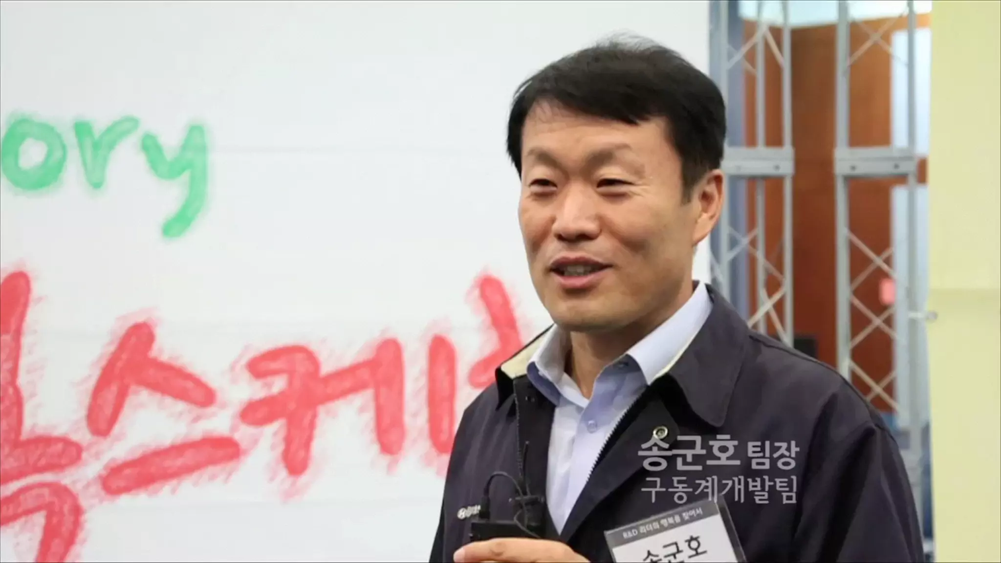 STEP 2
전문가
인터뷰

소크라테스
- 자신의
- 엉터리
만들어

진짜 전문가

 