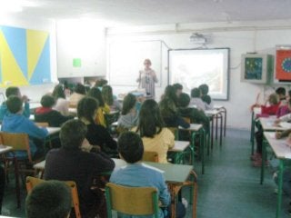 ΣΤΙΓΜΕΣ ΑΠΟ ΤΗΝ 9η ΕΚΘΕΣΗ ΠΑΙΔΙΚΟΥ ΒΙΒΛΙΟΥ ΣΤΟ ΣΧΟΛΕΙΟ ΜΑΣ ΜΕ ΤΗΝ ΠΑΡΟΥΣΙΑ ΤΩΝ ΣΥΓΓΡΑΦΕΩΝ, ΕΥΑΣ ΚΑΣΙΑΡΟΥ ΚΑΙ ΒΑΣΙΑΣ ΧΑΤΖΗΓΙΑΝΝΑΚΗ