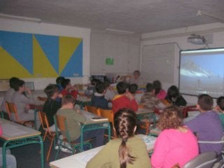 ΣΤΙΓΜΕΣ ΑΠΟ ΤΗΝ 9η ΕΚΘΕΣΗ ΠΑΙΔΙΚΟΥ ΒΙΒΛΙΟΥ ΣΤΟ ΣΧΟΛΕΙΟ ΜΑΣ ΜΕ ΤΗΝ ΠΑΡΟΥΣΙΑ ΤΩΝ ΣΥΓΓΡΑΦΕΩΝ, ΕΥΑΣ ΚΑΣΙΑΡΟΥ ΚΑΙ ΒΑΣΙΑΣ ΧΑΤΖΗΓΙΑΝΝΑΚΗ