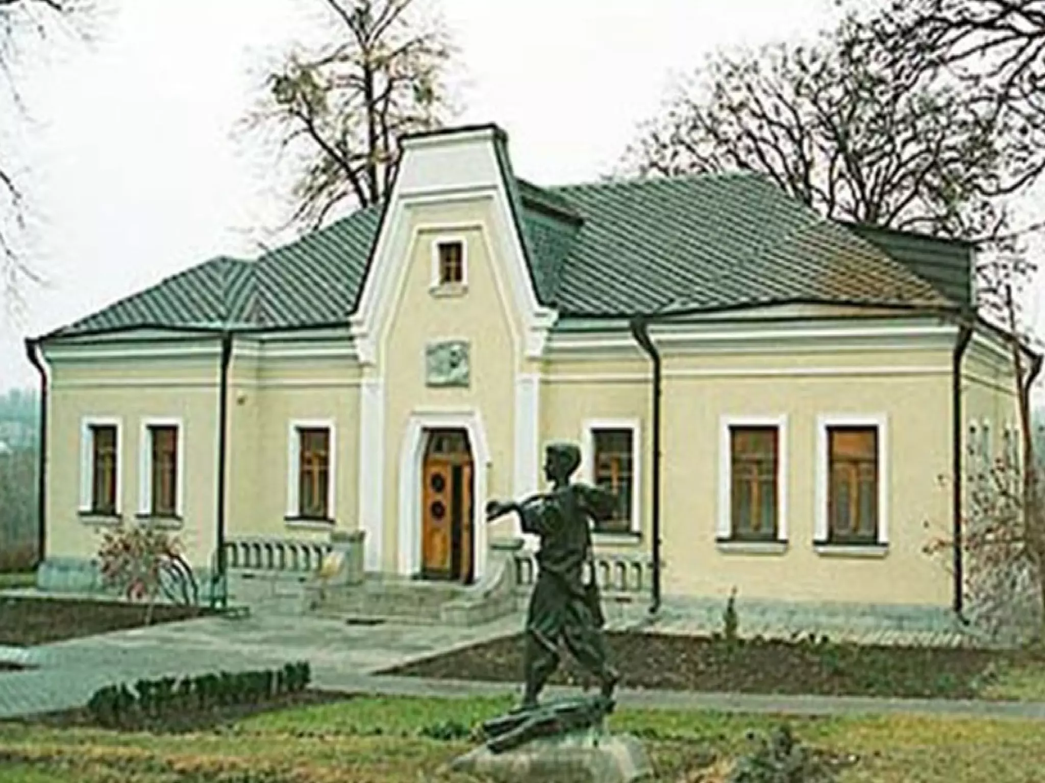 Зустрівся на цьому шляху сільський
маляр, що впізнав талант Тараса і
готовий вчити, якщо той принесе
дозвіл від пана. Не отримав хлопчина
дозволу. А натомість став козачком у
пана Енгельгарда.
 