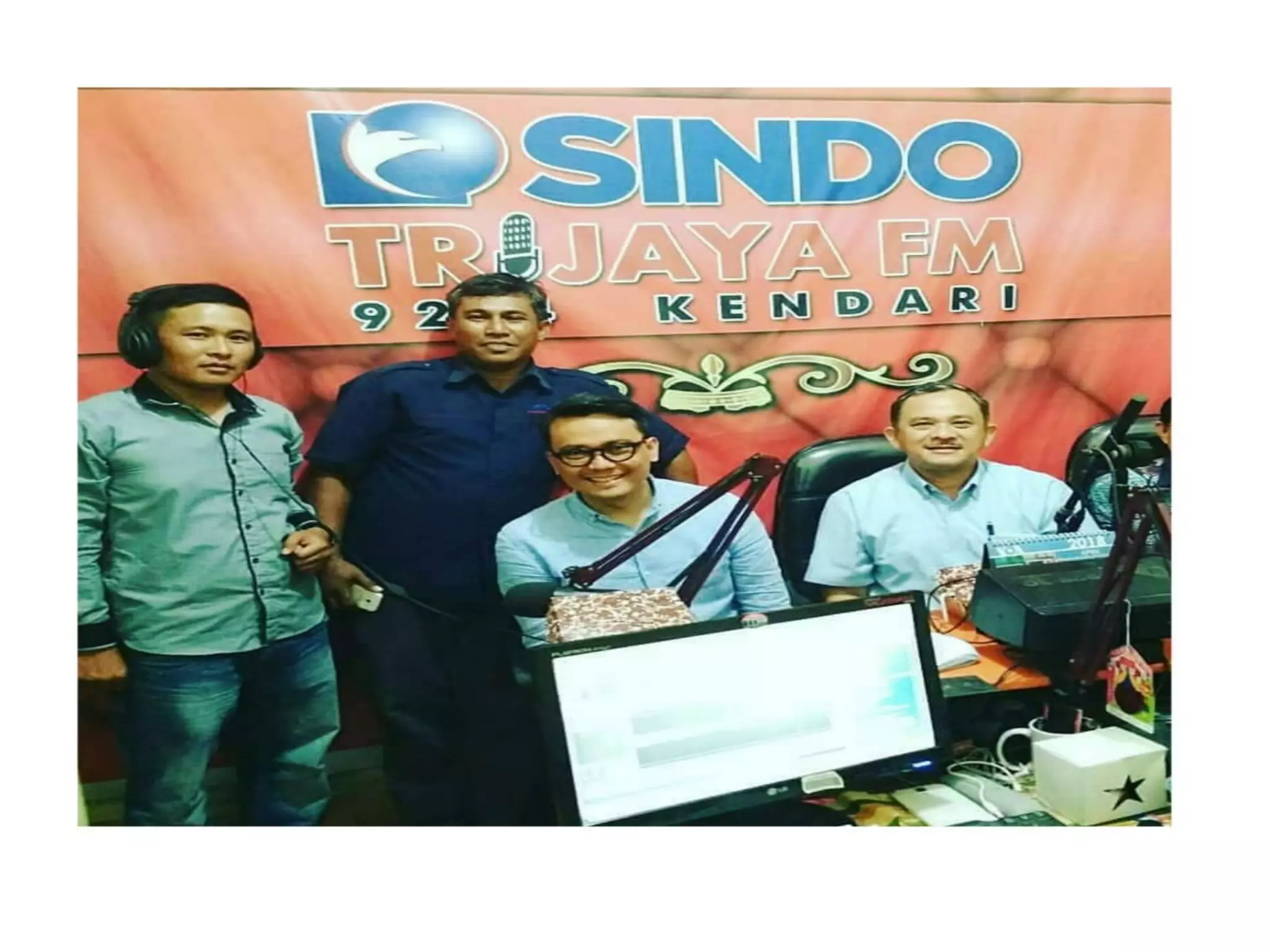 100 Berita Rumah Koran