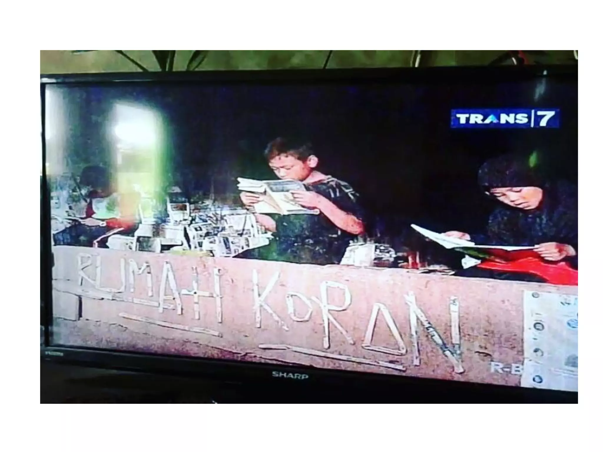 100 Berita Rumah Koran