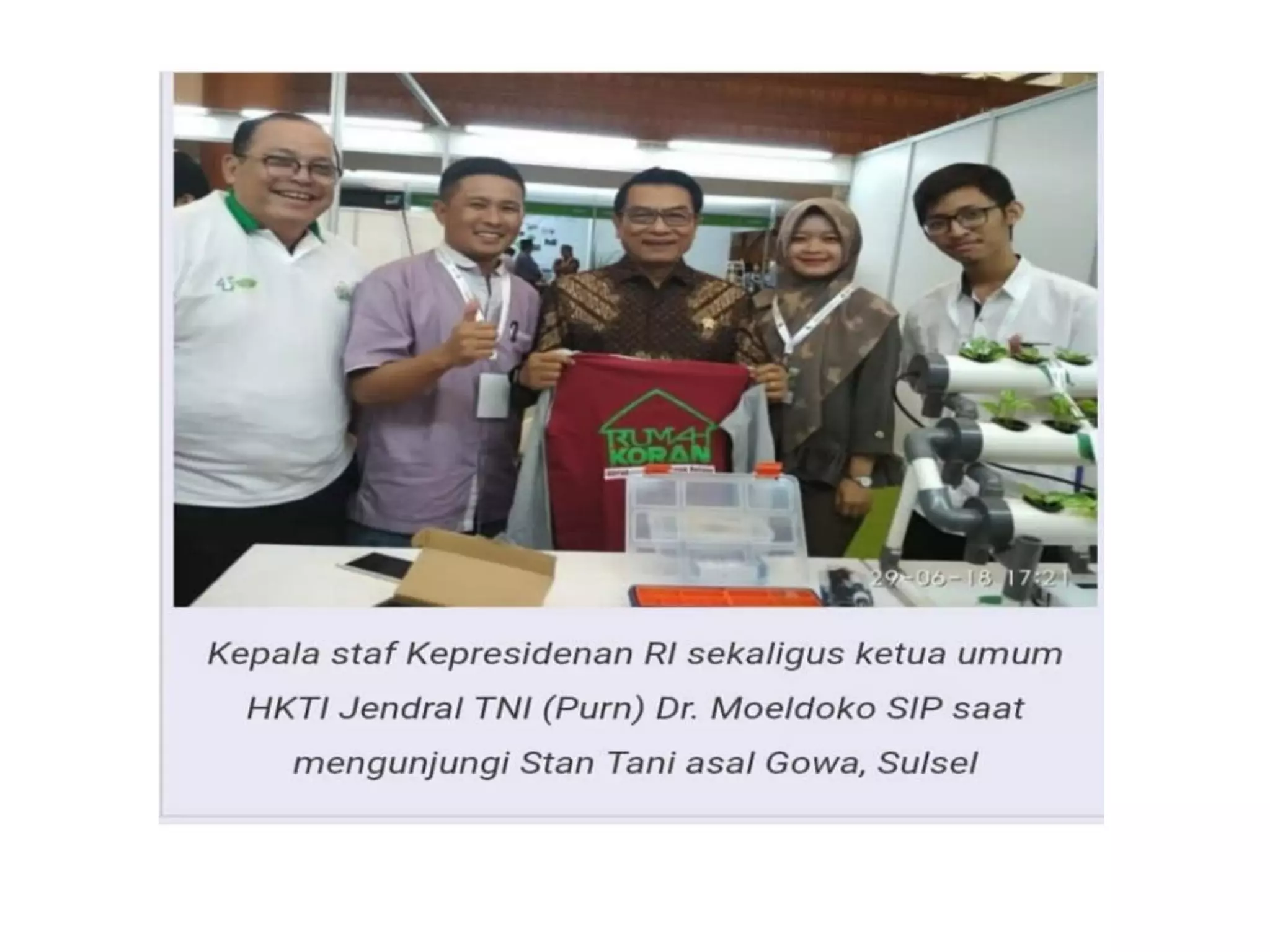 100 Berita Rumah Koran