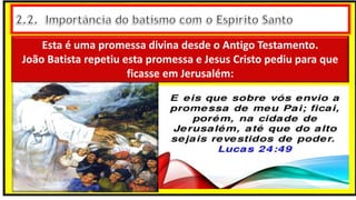“Mas tu, quando orares, entra no teu aposento e, fechando a tua porta,
ora a teu Pai, que vê o que está oculto; e teu Pai, que vê o que está
oculto, te recompensará.” (Mt 6.6)
❶Jesus falou isso para proibir a ostentação e a hipocrisia, não significa
que Deus só aceita oração em secreto.
❷A oração num lugar secreto em uma das dependências da
residência, sem a comunhão com Deus, tampouco tem a aprovação do
Senhor.
Esta é uma promessa divina desde o Antigo Testamento.
João Batista repetiu esta promessa e Jesus Cristo pediu para que
ficasse em Jerusalém:
 
