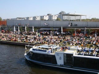 15.2.2011   a rua é nossa..de todos nós !   Robert Stüssi
 