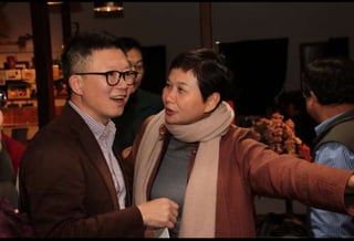 2015.12.31百果樹紅磚屋熄燈 眾人合唱《美麗的桃花源》