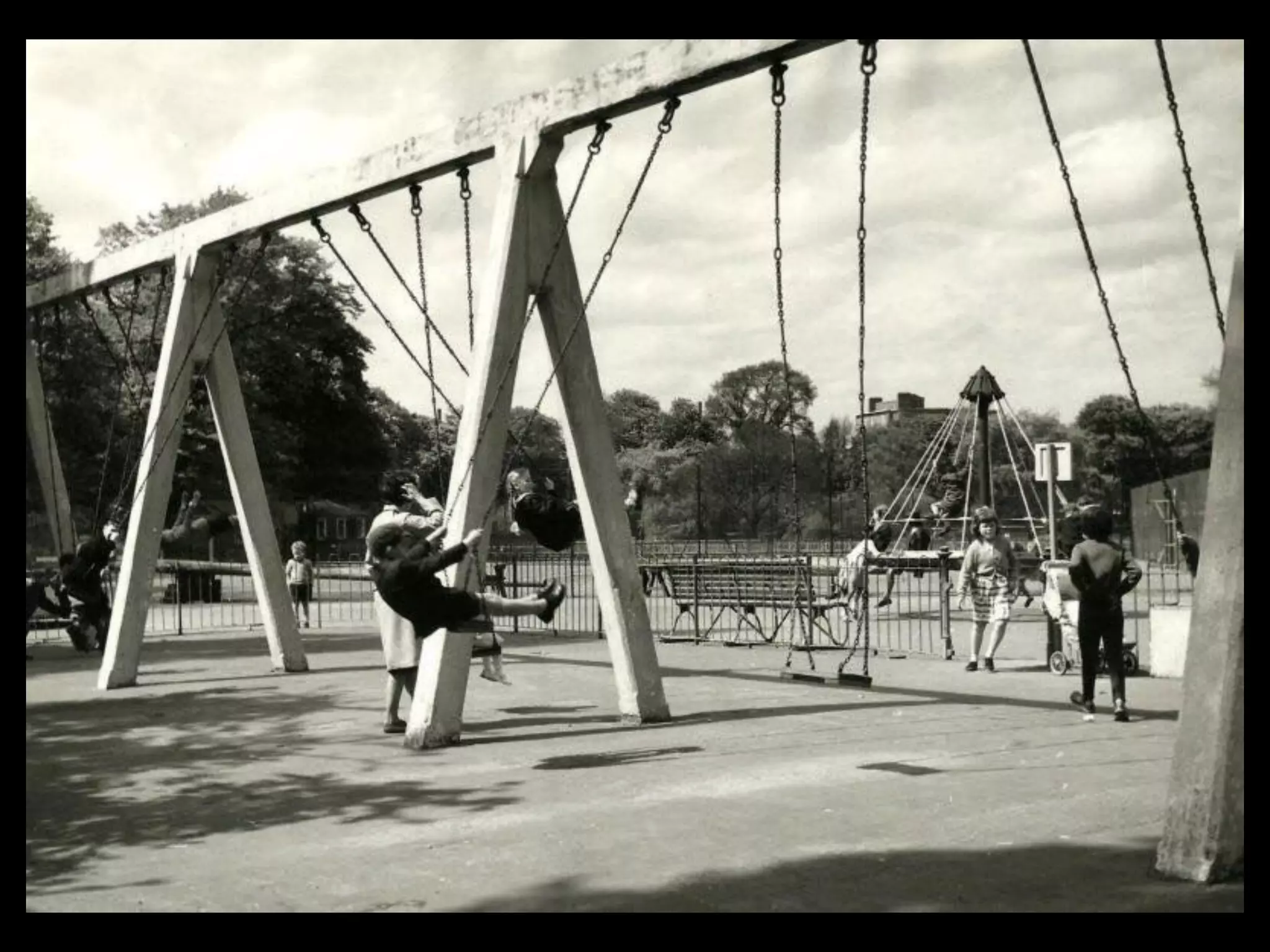 130 Years of Clissold Park by Amir Dotan