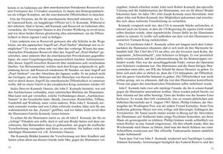 beitete er im Geheimen mit dem amerikanischen Präsidenten Roosevelt (ei-           zugehen. Jedoch erhielten weder John noch Robert Kennedy das spezielle
nem Freimaurer des 33.Grades) zusammen. Er diente den Hintergrundmäch-             Training und die Indoktrination der Illuminaten, wie sie ihr älterer Bruder
ten als williger Komplize, um die amerikanische Öffentlichkeit zu täuschen.        bekommen hatte. Im Jahre 1961 erlitt Joseph Kennedy einen Herzinfarkt. Jetzt
  Eine der Personen, die für die amerikanische Botschaft arbeiteten, war Ty-       sahen John und Robert Kennedy ihre Möglichkeit gekommen und entschie-
ler Gatewood Kent, ein langjähriger Offizier im U.S.-Konsulat. Während er          den sich, diese weltweite Verschwörung zu vernichten.
dort arbeitete, fand er heraus, daß Kennedy und Roosevelt im Geheimen alles          Kennedy versprach nicht nur, den CIA in tausende Stücke aufzuteilen, er
versuchten, die Vereinigten Staaten in den Zweiten Weltkrieg zu involvieren        entwarf auch ein System, in dem die US-Regierung ihr eigenes Geld wieder
und wie diese beiden Herren gleichzeitig alles unternahmen, um die Öffent-         selbst drucken würde, ohne irgendwelche Zinsen dafür an die Illuminaten
lichkeit in ihrem eigenen Land zu belügen.                                         zahlen zu müssen. Er wollte sich außerdem aus dem von den Illuminaten in-
  Unter anderem war es Roosevelt gewesen, der alle Schritte in die Wege            szenierten Vietnam-Krieg zurückziehen.
leitete, um den japanischen Angriff auf „Pearl Harbor" überhaupt erst zu er-         Die CIA trachteten John F. Kennedy schon seit langem nach dem Leben,
möglichen'"! Es wurde schon sehr viel über das vorherige Wissen des ame-           nachdem die Illuminaten erkannten, daß er sich nicht als ihre Marionette be-
rikanischen Präsidenten Roosevelt über den Angriff auf „Pearl Harbor" ge-          handeln ließ. Der Chef des CIA tat alles, um die Invasion nach Kuba, die
schrieben, unter anderem über die amerikanischen Provokationen gegenüber           sogenannte „Schweinebucht", zum Scheitern zu bringen. Er war persönlich
Japan, die einen Vergeltungsschlag unausweichlich machten. Informationen           dafür verantwortlich, daß die Luftunterstützung für die Bodentruppen ver-
über diesen Angriff erreichten Roosevelt über mindestens acht verschiedene         hindert wurde. Dies war der ausschlaggebende Punkt, warum die Operation
Quellen. Aus Beweismaterial, welches nach dem Kriege aufgetaucht ist, geht         zum Scheitern verdammt war. Die Illuminaten und die ihnen hörigen Mas-
eindeutig hervor, daß Roosevelt mindestens 48 Stunden vor dem Angriff auf          senmedien taten alles, um JFK die Schuld für dieses Desaster zu geben. Es
„Pearl Harbour" von den Absichten der Japaner wußte. Er tat jedoch nicht           hörte sich auch alles so ehrlich an, denn die CIA behauptete, der Öffentlich-
das Geringste, um seine Matrosen und die Menschen von Hawaii zu warnen,            keit die ganze Geschichte bekannt zu geben. Die Öffentlichkeit war nicht
weil er durch diesen Angriff die amerikanische Öffentlichkeit so entsetzen         schlau genug, um zu erkennen, daß die von den Illuminaten kontrollierte
 wollte, daß sie einem Eintritt in den europäischen Krieg zustimmen würden.103     Presse nun gegen den amerikanischen Präsidenten selbst mobilisiert wurde.
   Jackie Bouvier Kennedy Onassis, die John F. Kennedy heiratete, war mit            John F. Kennedy hatte zwei sehr mächtige Freunde, die ihn in seinem Kampf
 den Auchinclosses verbunden, einer schottischen Blutlinie der Illuminaten.        gegen die Illuminaten unterstützen wollten. Diese wurden jedoch bereits vor
 Man kann sich gut vorstellen, welche Verbindungen dieser „Auchincloss-            dem Attentat auf ihn selbst beseitigt. Einer der beiden war der Senator Estes
 Stamm" in der Geschichte hatte: Bundy, Grosvenor, Rockefeller, Tiffany,           Kefauver. Es wurde ihm Gift verabreicht, was zu seinem plötzlichen und
 Vanderbilt und Winthrop, unter vielen anderen. Wäre John F. Kennedy nie-          tödlichen Herzinfarkt am 8. August 1963 führte. Phillip Graham, der Her-
 mals ermordet worden und sein Leben erforscht worden, hätte sich für uns          ausgeber der Washington Post, war der andere Freund Kennedys. Seine Frau
 wahrscheinlich nie das „Fenster" geöffnet, und wir hätten nicht soviel über       Katherine geborene Meyer war eine willige und überzeugte Anhängern der
 die Illuminaten-Familie Kennedy lernen können.                                    Verschwörer. Ihr Name taucht immer wieder in Bezug auf die Aktivitäten
   Es schien für die Illuminaten zuerst so, als ob John F. Kennedy der für sie     der Illuminaten auf. Katherine hatte einige Psychiater bestochen, um ihren
 „richtige" Präsident sein sollte, doch er und sein Bruder hatten sich dazu ent-   Mann als geistesgestört zu erklären. Phillip Graham wurde schließlich von
 schlossen, ihre Bekanntheit dazu zu gebrauchen, um gegen die teuflische           einem Richter in eine Anstalt eingewiesen. Als ihm erlaubt wurde, über das
 Verschwörung vorzugehen und diese zu zerstören. Sie haßten viele der              Wochenende nach Hause zu fahren, fand man ihn durch Schüsse aus einer
 mächtigen Illuminaten wie z.B. Aristoteles Onassis.                               Schrotflinte erschossen auf. Die offizielle Todesursache lautete natürlich
                                                                                   wieder Selbstmord!
   Die Kennedy-Brüder kannten die Verschwörung seit ihrer Kindheit und
 hatten schon allein aus diesem Grunde mehr Mut, gegen die Illuminaten vor-          Nach dem Tod von John F. Kennedy wiederrief sein Nachfolger Lyndon
                                                                                   Johnson Kennedys Anweisungen bezüglich des Federal Reserve und des
74
                                                                                                                                                             75
 