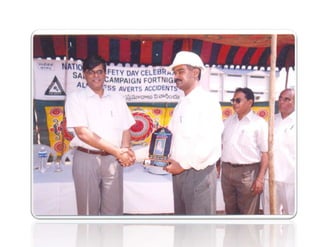 NTPC GM presents safety award at SIMHADRI