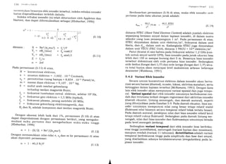 I IO (ir,tnlt.::t !ittt.lrt
rr)cnentukan besarnya efek ionosfer tersebut, indeks refraksi ionosl-er
harus dispesifikasikan terlebih dahulu.
Indeks refraksi ionosfer (n) telah diturunkan oleh Appleton dan
Hartree, dan dapat diformulasikan sebagai [Klobuchor, iggOl,
n2 =7
: f^2 /P
= {,, cosO/f
= f, sinO/f (s.1i)
Pada persamaan (5.11) di atas,
N = konsentrasi elektron,
e - muatan elektron = _I,602. 10_re Coulomb,
Eo = permitivitas ruang hampa = g,BS4 . 1O_r2 Farad/m,
m : massadiam elektron = 9,107. 10_31 kg,
0 = sudut arah rambat gelombang
terhadap med3n magnetik Bumi,
l = frekuensi tumbukan netral elektron, sekitar roa Hz,
{, = frekuensi giro elektron = 1,5 MHz (tipikal),
f. = frekuensi plasma, jarang melebihi 20 MHz,
f = frekuensi gelombang elektromagnetik, dan
Brdan B, adalah komponen dari medan magnetik Bumi.
Dengan akurasi tebih baik d.ari ro/o, persamaan (s.10) di atas
dapat diaproksimasi dengan p.r"arnra, berikut, yang mengako_
m_odasi suku pertama dan mengabaikan
"ut
u_"it u tinggi
fKlobucha6 1996)
n= t-(Xl2) =Ne2/(2eomo2) (S.12)
Dengan memasukkan nilai-nilai e, eo dan m ke persamaan di atas
akan diperoleh persamaan:
Berdasarkan persamaan (5.9) di atas,
pertama pada data ukuran jarak adalah:
i'roltutlttsrSttttytl I I I
maka efek ionosfer orrk.
(s.14)
dimana STEC (Slant Total Electron Content) adalah jumlah elektron
sepanjang lintasan sinyal dalam lapisan ionosfer, di dalam suatu
silinder yang luas penampangnya 1 m2. Pada persamaan di atas,
STEC dinyatakan dalam unit elektronf rn2, frekuensi dalam unit
Hertz, dan do. dalam unit m. Kadangkala STEC juga dinyatakan
dalam unit TECU (TEC Unit), dimana 1 TECU = 1016 elektron/m2.
Patut dicatat di sini bahwa pada frekuensi sekitar 1,2 GHz (con-
toh untuk sinyal satelit GPS), bias ionosfer pada jarak ukuran bisa
lebih dari 150 m sampai kurang dari 5 m. Besarnya bias ionosfer
tersebut didominasi oleh orde pertama bias ionosfer. Sedangkan
orde kedua (fungsi dari i / 13) dan orde ketiga (fungsi dari 1 / Ia) seca-
ra total hanya akan mencapai level maksimum sebesar beberapa
desimeter fWubbena, 199 1].
5.4.2 Variasi Efek lonosfer
Secara umum konsentrasi elektron dalam ionosfer akan berva-
riasi secara harian (diurnal), musim, lokasi, aktivitas matahari, serta
ketinggian dalam lapisan tersebut fMcNamara,1991]. Dengan kata
lain efek ionosfer akan mempunyai variasi spasial dan juga tempo-
ral. gaiiasi spasial dari efek ionosfer umumnya berfrekuensi ren-
dah dan terutama terkait dengan regionisasi dari aktivitas ionosfer
(daerah ekuator, lintang menengah, dan daerah auroral), seperti
yang ditunjukan pada Gambar 5.9. Pada daerah ekuator, bias ion-
osfer umumnya mempunyai nilai yang besar tetapi relatif stabil
(fluktuasi nilai biasnya secara temporal relatif tidak terlalu besar).
Pada daerah auroral, meskipun nilai dari bias ionosfer relatif kecil
tetapi relatif cukup fluktuatif. Sedangkan pada daerah lintang me-
nengah, nilai dari bias ionosfer dan fluktuasinya umumnya berada
pada level menegah (sedang).
Sedangkan variasi temporal dari efek ionosfer bisa berfreku-
ensi tinggi (scintillatton), menengah (variasi harian dan musiman),
maupun rendah (variasi 11 tahunan). Scintillationadalah variasi
temporal berfrekuensi tinggi pada amplitudo dan fase dari sinyal,
yang disebabkan adanya ketidakteraturan (irregalaities) pada la-
pisan ionosfer.
dio. =
ff r*.o" _ 40,3. STEC
f2
Y.: I vo 1't'
'-"-r(r-*-rrttl^u_i_;),*,:l (s.10)
dimana: X :
Y,. =
Yr=
Z=
o
Ne2/ (eomro2)
eBr/(mto)
eBr/(mro)
f,f a
2rf
t
n: 1-40,3N/f, (s.13)
 