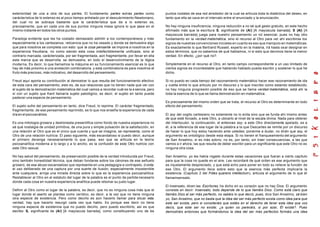 exterioridad de una a otra de sus partes. El fundamento partes extras partes como
carácterística de lo extenso es al poco tiempo anhelado por el descubrimiento Newtoniano,
del cual no se subraya bastante que la carácterística que da a lo extenso es,
precisamente, que en cada uno de sus puntos ninguna masa ignora lo que pasa en el
mismo instante en todos los otros puntos.
Paradoja evidente que les ha costado demasiado admitir a los contemporáneos y más
especialmente a los cartesianos, reticencia que no ha cesado y donde se demuestra algo
que para nosotros se completa con esto: que la cosa pensante se impone a nosotros en la
experiencia freudiana, no como siendo esta cosa indefectiblemente unificada, sino al
contrario marcada, carácterizada, por ser fragmentada, aún fragmentante, por llevar en ella
esta marca que se desarrolla, se demuestra, en todo el desenvolvimiento de la lógica
moderna. Es decir, lo que llamamos la máquina en su funcionamiento esencial es lo que
hay de más próximo a una anotación combinatoria, y esta combinatoria es para nosotros el
fruto más precioso, más indicativo, del desarrollo del pensamiento.
Freud aquí aporta su contribución al demostrar lo que resulta del funcionamiento efectivo
de esta cara del pensamiento, esto es, de sus relaciones que no tienen nada que ver con
el sujeto de la demostración matemática del cual vamos a recordar cuál es la e sencia, pero
sí con un sujeto que Kant llamaría sujeto patológico, es decir, el sujeto en tanto puede
padecer una especie de pensamiento.
El sujeto sufre del pensamiento en tanto, dice Freud, lo reprime. El carácter fragmentado,
fragmentante, de ese pensamiento reprimido, es lo que nos enseña la experiencia de cada
día en el psicoanálisis.
Es una mitología grosera y deshonesta presentifica como fondo de nuestra experiencia no
sé qué nostalgia de unidad primitiva, de una pura y simple pulsación de la satisfacción, en
una relación al Otro que es el único que cuenta y que se imagina, se representa, como el
Otro de una relación nutricia. El paso siguiente, más escandaloso si puedo decir, aunque
el primero devenga necesariamente lo que pasa, eso que se articula en la teoría
psicoanalítica moderna a lo largo y a lo ancho, es la confusión de este Otro nutricio con
este Otro sexual.
No hay salud del pensamiento, de preservación posible de la verdad introducida por Freud,
sino también honestidad técnica, que deban fundarse sobre los cánones de ese señuelo
grosero, de ese abuso escandaloso que representa en una pedagogía a contrapelo, d onde
el uso deliberado de una captura por una suerte de ilusión, especialmente insostenible
ante cualquiera, arroja una mirada directa sobre lo que es la experiencia psicoanalítica.
Restablecer al Otro en el estatuto del lugar de la palabra es el punto de partida necesario
donde cada cosa en nuestra experiencia analítica puede retomar su justo lugar.
Definir al Otro como el lugar de la palabra, es decir, que no es ninguna cosa más que el
lugar donde el aserto se plantea como verídico, es decir, a la vez que no tiene ninguna
otra especie de existencia. Pero como decirlo es aún hacerlo llamar para situar esta
verdad, hay que hacerlo resurgir cada vez que hablo. Es porque ese decir no tiene
ninguna especie de existencia que no puedo decirlo, pero puedo escribirlo; así es que
escribo S, significante de (A/) [A mayúscula barrada], como constituyendo uno de los
puntos nodales de esa red alrededor de la cual se articula toda la dialéctica del deseo, en
tanto que ella se cava en el intervalo entre el enunciado y la enunciación.
No hay ninguna insuficiencia, ninguna reducción a no sé qué gesto gratuito, en este hecho
afirmado más que la escritura S, significante de (A/) [A mayúscula barrada]; S (A/) [A
mayúscula barrada] juega para nuestro pensamiento un rol esencial, pues no hay otro
fundamento en la verdad matemática, sino el recurso al Otro para ver ahí escribirse los
signos de nuestras convenciones iniciales en cuanto es eso que manipulo en matemáticas.
Es exactamente lo que Bertrand Russell, experto en la materia, irá hasta osar designar en
estos términos, que no sabemos de qué hablamos, ni si esto que decimos tiene la menor
verdad. En efecto, ¿por qué no?.
Simplemente en el recurso al Otro, en tanto campo correspondiente a un uso limitado de
ciertos signos es incontestable que habiendo hablado pueda escribir y sostener lo que he
dicho.
Si no puedo en cada tiempo del razonamiento matemático hacer ese razonamiento de ida
y vuelta entre lo que articulo por mi discurso y lo que inscribo como estando establecido,
no hay ninguna progresión posible de eso que se llama verdad matemática, está ahí la
toda la esencia de lo que se llama demostración en matemática.
Es precisamente del mismo orden que se trata, el recurso al Otro es determinante en todo
efecto del pensamiento.
El soy del cogito cartesiano no solamente no lo evita sino que se funda ahí mismo antes
de que esté forzado, a este Otro, a ubicarlo al nivel de la escala divina. Nada para obtener
del interlocutor, la continuación, el entonces soy; a este Otro directamente apelado, es a
él, a la referencia de ese lugar de la palabra a la que Descartes se remite por un discurso
de hacer lo que hoy estoy haciendo ante ustedes; ponerme a dudar, no dirán que soy, el
argumento es ontológico desde esta etapa. Si no tienen el franqueamiento del argumento
de San Anselmo, si es más sobrio, no es, por tanto, sin traer consecuencias, a las que
vamos a ir ahora, las que resulta de deber escribir para un significante que este Otro no es
ninguna otra cosa.
San Anselmo, yo les había rogado durante estas vacaciones que fueran a cierto capítulo
para que la cosa no quede en el aire. Les recordaré de qué orden es ese argumento que
es injustamente despreciado, y que está echo para poner en todo su relieve la función de
ese Otro. El argumento lleva sobre esto que la esencia más perfecta implicaría la
existencia. (Capítulo 2 del Fides quarens intellectum), articula el argumento de lo que él
llamainsensato.
El insensato, dicen las Escrituras, ha dicho en su corazón que no hay Dios. El argumento
consiste en decir: Insensato, todo depende de lo que llaméis Dios. Como está claro que
llamáis Dios al ser más perfecto, no sabéis lo que decís; pues, dice San Anselmo, sé bien
yo, San Anselmo, que no basta que la idea del ser más perfecto exista como idea para que
este ser exista, pero si consideráis que estáis en el derecho de tener esta idea que vos
decís, que este ser no existe; ¿a quien os parecéis, si por azar, Él existe?. Pues
demostráis entonces que formándonos la idea del ser más perfectos formáis una idea
 