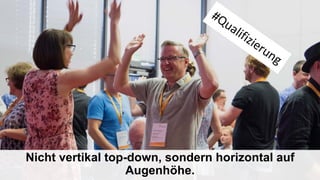 Nicht vertikal top-down, sondern horizontal auf
Augenhöhe.
 