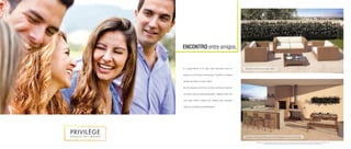 ENCONTRO entre amigos.
O Lounge Externo é um lugar onde você pode reunir os
amigos ao ar livre para um bate-papo. É também um espaço
perfeito para leitura ou para relaxar.
Na Churrasqueira com Forno de Pizza você pode organizar
um evento cheio de sabores especiais. O espaço conta com
uma mesa ampla e balcão com cadeiras para acomodar
todos os convidados confortavelmente.
Perspectiva Artística do Lounge Externo
Perspectiva Artística da Praça Gourmet (Churrasqueira com Forno de Pizza)
Fotoilustrativa
A vegetação que compõe o paisagismo retratado nas perspectivas é meramente ilustrativa e apresenta porte adulto de referência. Na entrega do empreendimento, essa
vegetação poderá apresentar diferenças de tamanho e porte, mas estará de acordo com o projeto paisagístico do empreendimento.
 