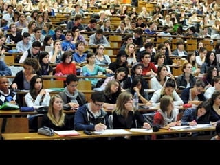 Rien n'est à toi
Tu ne vaux pas un seul centime
Tout appartient à la Société Anonyme
Rien n'est à toi,
Tu ne vaux pas un seul centime
Tout appartient à la Société Anonyme
 