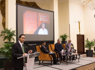 FOTOS DE LA PRESENTACIÓN DEL LIBRO "FINANZAS PARA NO FINANCIEROS"