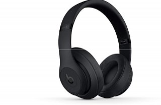 sale!! Beats Studio 3 wireless headphones new in box