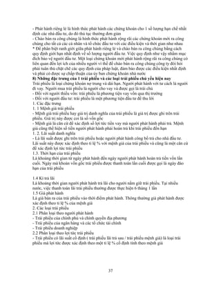 - Phát hành riêng lẻ là hình thức phát hành các chứng khoán cho 1 số lượng hạn chế nhất
định các nhà đầu tư, do đó thủ tục thường đơn giản
- Chào bán ra công chúng là hình thức phát hành rộng rãi các chứng khoán mới ra công
chúng cho tất cả các cá nhân và tổ chức đầu tư với các điều kiện và thời gian như nhau
* Để phân biệt ranh giới giữa phát hành riêng lẻ và chào bán ra công chúng bằng cách
quy định giới hạn nhất định về số lượng người đầu tư. Việc quy định như vậy nhằm mục
đích bảo vệ người đầu tư. Một loại chứng khoán mới phát hành rộng rãi ra công chúng có
liên quan đến lợi ích của nhiều người vì thế để chào bán ra công chúng công ty đòi hỏi
phải tuân thủ chặt chẽ các quy định của pháp luật, đảm bảo được các điều kiện nhất định
và phải có được sự chấp thuận của ủy ban chứng khoán nhà nước
8) Những đặc trưng của 1 trái phiếu và các loại trái phiếu chủ yếu hiện nay
Trái phiếu là loại chứng khoán nợ trung và dài hạn. Người phát hành với tư cách là người
đi vay. Người mua trái phiếu là người cho vay và được gọi là trái chủ
- Đối với người thiếu vốn: trái phiếu là phương tiện vay vốn qua thị trường
- Đối với người đầu tư: trái phiếu là một phương tiện đầu tư để thu lời
1. Các đặc trưng
1. 1 Mệnh giá trái phiếu
- Mệnh giá trái phiếu hay giá trị danh nghĩa của trái phiếu là giá trị được ghi trên trái
phiếu. Giá trị này được coi là số vốn gốc
- Mệnh giá là căn cứ để xác định số lợi tức tiền vay mà người phát hành phải trả. Mệnh
giá cũng thể hiện số tiền người phát hành phải hoàn trả khi trái phiếu đến hạn
1. 2. Lãi suất danh nghĩa
- Là lãi suất được ghi trên trái phiếu hoặc người phát hành công bố trả cho nhà đầu tư.
Lãi suất này được xác định theo tỉ lệ % với mệnh giá của trái phiếu và cũng là một căn cứ
để xác định lợi tức trái phiếu
1.3. Thời hạn của trái phiếu
Là khoảng thời gian từ ngày phát hành đến ngày người phát hành hoàn trả tiền vốn lần
cuối. Ngày mà khoản vốn gốc trái phiếu được thanh toán lần cuối được gọi là ngày đáo
hạn của trái phiếu

1.4 Kì trả lãi
Là khoảng thời gian người phát hành trả lãi cho người nắm giữ trái phiếu. Tại nhiều
nước, việc thanh toán lãi trái phiếu thường được thực hiện 6 tháng 1 lần
1.5 Giá phát hành
Là giá bán ra của trái phiếu vào thời điểm phát hành. Thông thường giá phát hành được
xác định theo tỉ lệ % của mệnh giá
2. Các loại trái phiếu
2.1 Phân loại theo người phát hành
- Trái phiếu của chính phủ và chính quyền địa phương
- Trái phiếu của ngân hàng và các tổ chức tài chính
- Trái phiếu doanh nghiệp
2.2 Phân loại theo lợi tức trái phiếu
- Trái phiếu có lãi suất cố định ( trái phiếu lãi trả sau / trái phiếu mệnh giá) là loại trái
phiếu mà lợi tức được xác định theo một tỉ lệ % cố định tính theo mệnh giá




                                              37
 