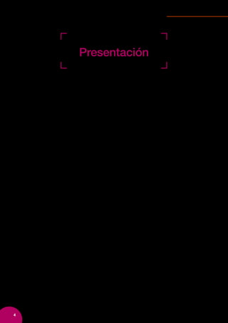4
El Programa Educando en Familia que
tiene por objetivo el fortalecimiento de
las capacidades de padres y madres
de familia o representantes, para
su apoyo en el desarrollo integral
de sus hijos e hijas, requiere del
concurso comprometido y solidario
de los docentes y autoridades de la
institución educativa.
En efecto, las capacidades de la
institución educativa para relacionarse
con las familias atraviesan por la
integración de la experiencia y calidad
de la comunidad pedagógica de
sus docentes y de los encargados
de los departamentos de consejería
estudiantil. Los primeros como
encargados del papel de la tutoría
directa con estudiantes y familias,
y los segundos como formadores
y responsables de la gestión del
programa en la institución educativa.
En relación a los formadores y para
cumplir el propósito de su incremento
de capacidades se establece un
proceso de formación mediante
talleres específicos y asistencia
técnica en terreno, al cabo del cual,
los formadores asumen y gestionan
el proceso de formación de docentes
tutores, como facilitadores de los
talleres destinados a grupos de padres
y madres de familia o representantes.
Esta Guía pone de relieve el papel de
los formadores en la formación de los
docentes tutores para la aplicación del
eje temático de Educación de Valores.
En la primera parte se describe el
enfoque de educación de valores que
subyace en la propuesta hacia padres y
madres de familia; en la segunda parte
se precisa los valores que constituyen
la prioridad en este módulo, mientras
que en la tercera y última parte, se
detalla el proceso de formación de los
docentes tutores.
Alentamos y reconocemos el aporte de
los formadores para llevar a la práctica
el fortalecimiento de la relación entre
la familia y la institución educativa,
como estrategia para mejorar la
calidad de educación y la vida de los
ecuatorianos. Tiene un enfoque en el
Buen Vivir que posibilita la articulación,
coordinación y ejecución de acciones
integrales, acorde a los principios de
una convivencia basada en derechos y
con responsabilidad ciudadana.
Presentación
 