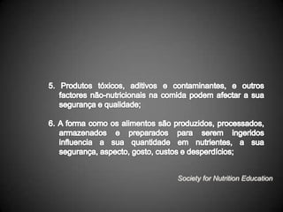 ÁguaÉ, de longe, a substância existente em maior percentagem no nosso organismo (e na generalidades dos seres vivos) e desempenha um número elevado de funções que vão desde o seu papel estruturante inter e intracelular até ao seu papel no transporte de algumas vitaminas, passando pela regulação da temperatura corporal.