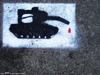 Image   by ﬂickr user darwinbell
 