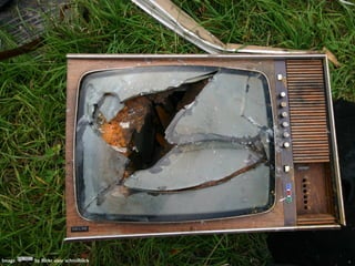 Image   by ﬂickr user schmilblick
 