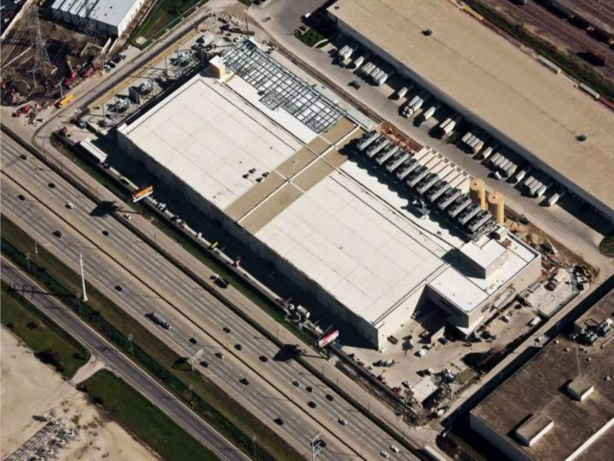 IT complexity and wasted capacity   Typical workload patterns that benefitfrom a cloud model