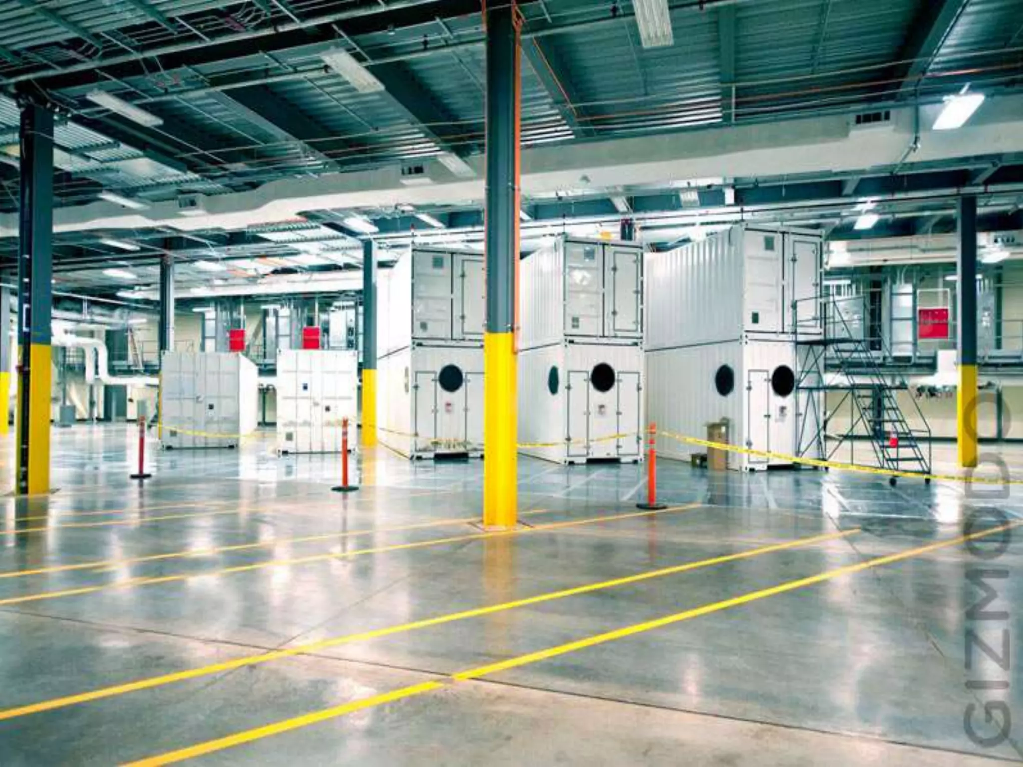 Horseless Carriage SyndromeEarly 20th century: “car”Long standing paradigm: “horse and carriage”Initial failure to comprehend the new paradigm“The horse is here to stay           but the automobile is only a novelty“High cost and shortage of capable driversEngineers kept designing the whip holderFirst cars looked alikeHowever... Technology evolvedFaster time to “market” (horses get tired)Reduction in complexity and costNo need to care for a horse