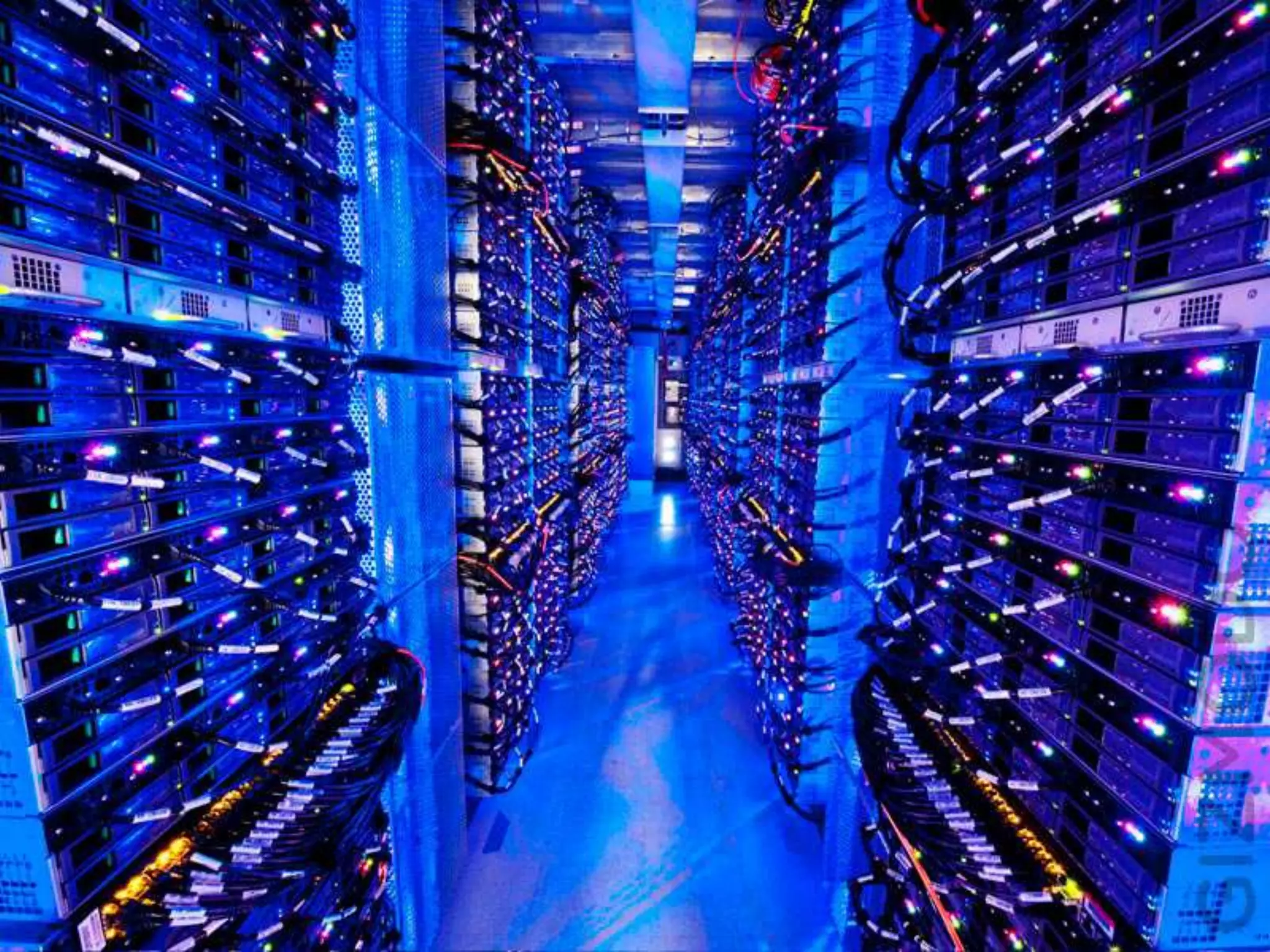 Mindswitches – DevelopersArchitecture becomes far more interesingStorage can be different depending on your needsDatabases can be different depending on your needsLoosely coupled applicationsThink bigIt’s a Windows worldProof of conceptsWhy not bypass IT for PoCs if you can just fire up a new subscription?