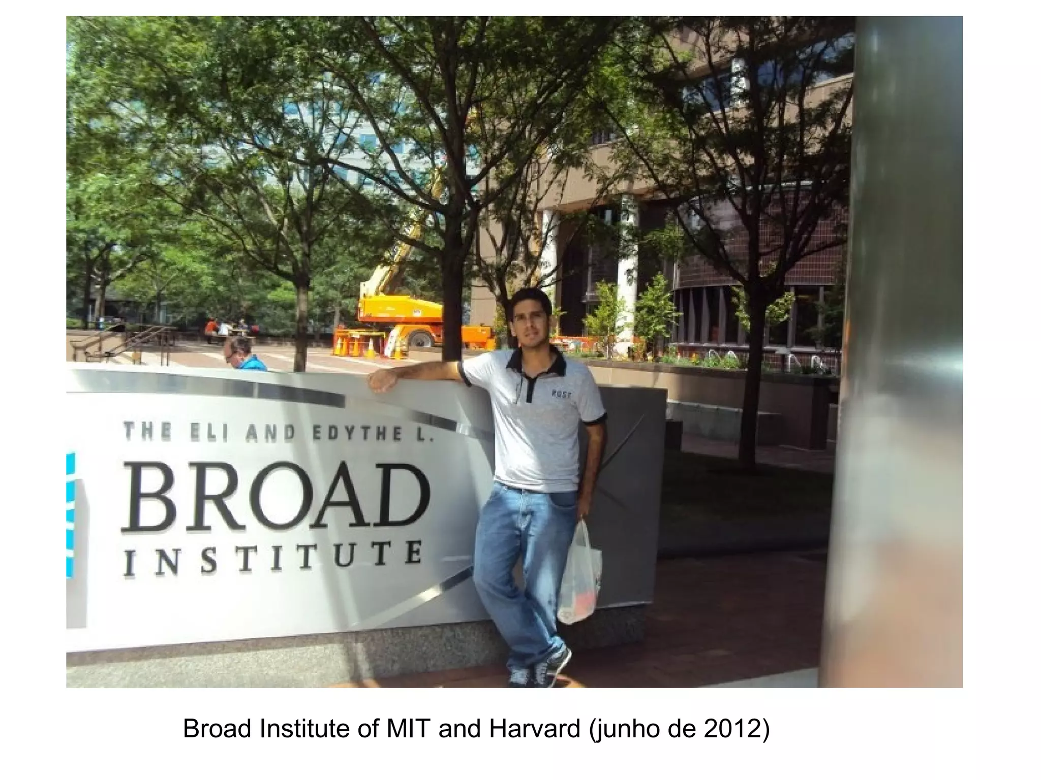 Pós-graduações no Brasil
- Programa Interunidades de Pós-Graduação
  em Bioinformática-USP
http://www.ime.usp.br/posbioinfo/
- Programa de Pós-Graduação em
  Bioinformática-UFPR
http://www.bioinfo.ufpr.br
- Programa de Pós-Graduação em
  Bioinformática-UFMG
http://www.pgbioinfo.icb.ufmg.br/
 