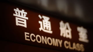 結果整合性の課題
1. トランザクションの実行中に整合性に欠
けるビューとなる期間がある
2. トランザクションの失敗時に回復（ロー
ルバック）する処理が必要
2が「Compensating Transaction パターン」の話
kyrt @takekazuomi 19
 