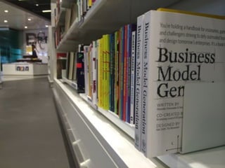 Ltd. – Supporting Forward © Vujàdé Ltd. – Supporting Forward Thin kTihngin king Slide | 
 