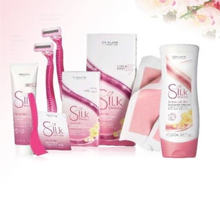 95
CUIDADOSDOCORPOECAPILARES
 Creme Depilatório Silk Beauty
Contém 1 tubo com Creme Depilatório + 1 espátula
+ folheto de instruções.
32600 €12,00 €8,95
 Lâmina Depilatória Delicate Ladies
Conjunto de 2. 12,8 x 4,5 x 2 cm.
23783 €5,00 €2,95
 Creme de Duche Silk Beauty
Creme de Duche extrassuave com Proteínas de Seda
e Óleo de Onagra, limpa suavemente a pele. 200 ml.
31280 €10,00 €6,95
 Bandas de Cera Faciais Silk Beauty
Contém 10 bandas de cera de face dupla + 4
toalhetes + folheto de instruções.
32599 €12,00 €8,95
 Bandas de Cera Silk Beauty
Contém 8 bandas de cera de face dupla + 2 toalhetes
+ folheto de instruções.
32598 €12,00 €8,95
Creme
Depilatório
Remove os
pelos em
apenas
3 minutos.
Bandas de Cera
Deixa a pele
instantaneamente
suave e sem
pelos.
Lâmina tripla para
uma depilação
eicaz e confortável
Limpeza
refrescante
e suave





 