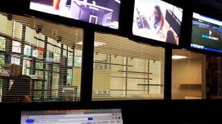 S E C T I O N 1
V I V I A N E D E LV E Q U I O
 