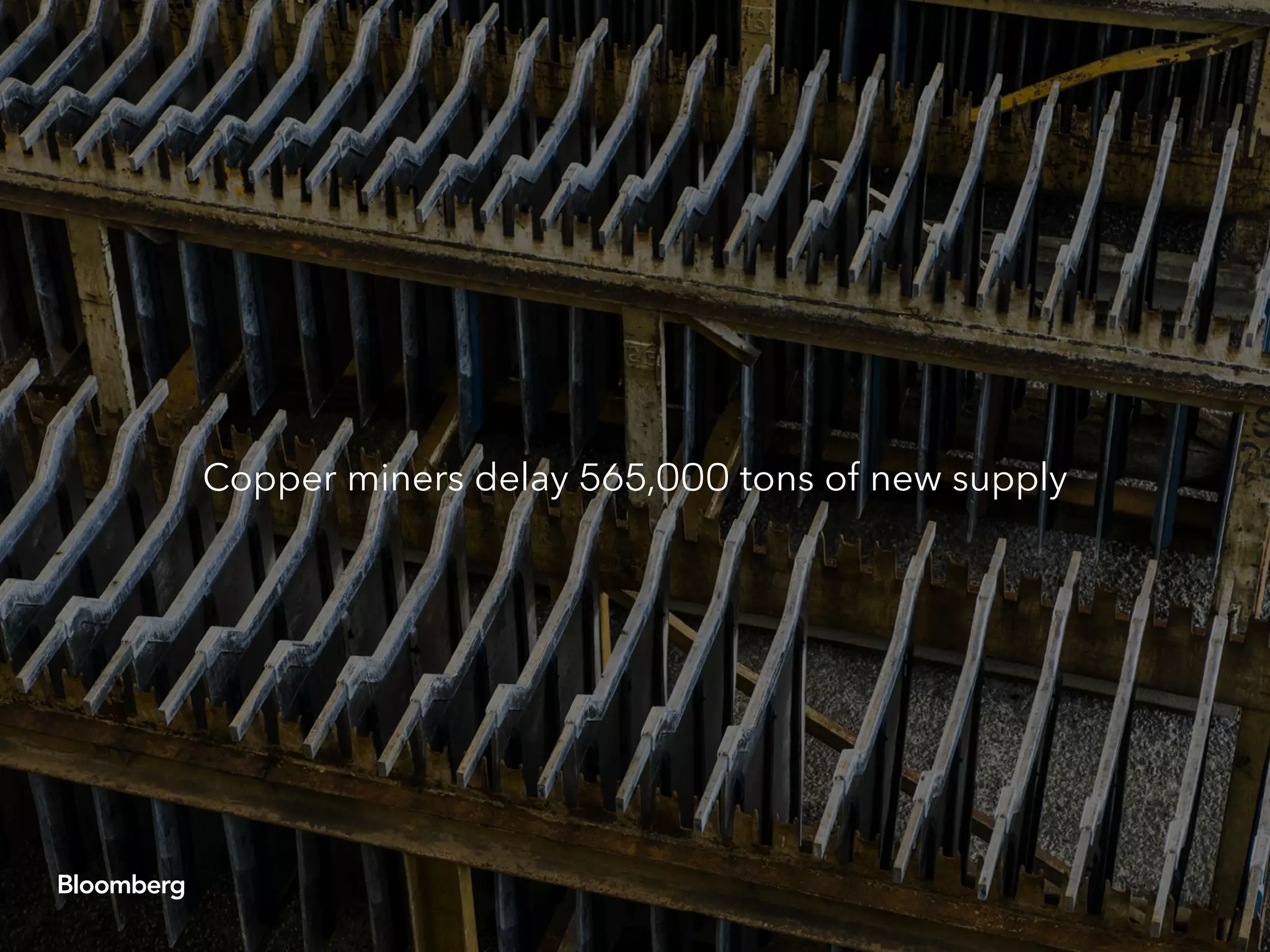 Copper miners delay 565,000 tons of new supply
 