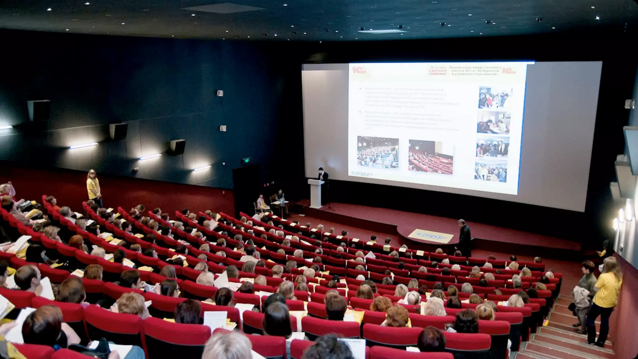 У МЕНЯ ЕСТЬ ЧЕТЫРЕ УГЛА И КАЖДЫЙ
  ИЗ НИХ ПРИВЛЕКАЕТ ВНИМАНИЕ
 