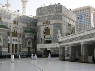 Buah Rabbaniyah sumber hukum
1. Terlepas pertentangan dan sikap
ekstrim
2. Melepaskan keberpihakan dan
hawa nafsu
3. Terhormat dan mudah diyakini
4. Membebaskan diri dari ubudiyah
thd sesama manusia
 