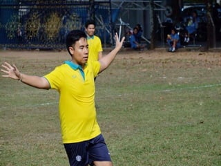 ฟุตบอลกระชับมิตรครูชาย กับ นักฟุตบอลชาย 30 ธค 58