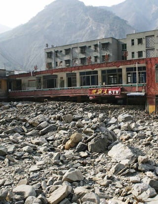 14 DISASTER RISK FINANCE AS A TOOL FOR DEVELOPMENT
 