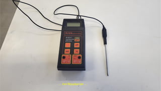 … ένα θερμόμετρο …
 