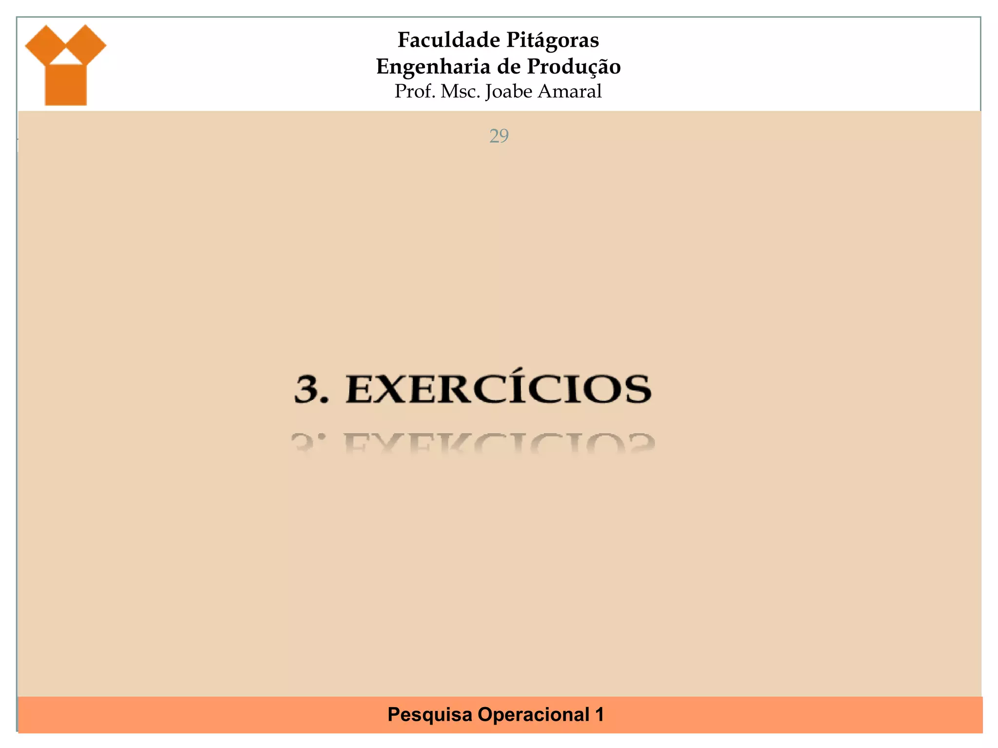 284. RESUMONesta unidade você aprendeu a utilizar o método gráfico para resolver um problema de duas variáveis. Pelo método gráfico, cada restrição precisa ser representada em um gráficoformado pelos eixos das variáveis x1e x2. A junção de todas as restrições forma o espaço de possíveis soluções. Depois de encontrar o espaço de possíveis soluções é necessário assumir alguns valores para a função objetivo (z). Com esses valores, podemos traçar uma reta para cada valor de ze perceber para onde a função objetivo cresce. Conseqüentemente, é possível visualizar qual é a solução ótima graficamente. A solução ótima estará localizada em um dos vértices da região de possíveis soluções, ou seja, está localizada na interseção de duas retas. Para encontrar os valores de x1, x2e conseqüentemente z, basta resolver um sistema de equações lineares com as duas retas que passam pelo ponto ótimo.Na próxima aula você aprenderá a solucionar os problemas de Programação Linear por meio do aplicativo Solver do Excel. Tal ferramenta permitirá a solução de problemas mais complexos, com mais de 2 variáveis de decisão e com um número maior de restrições.