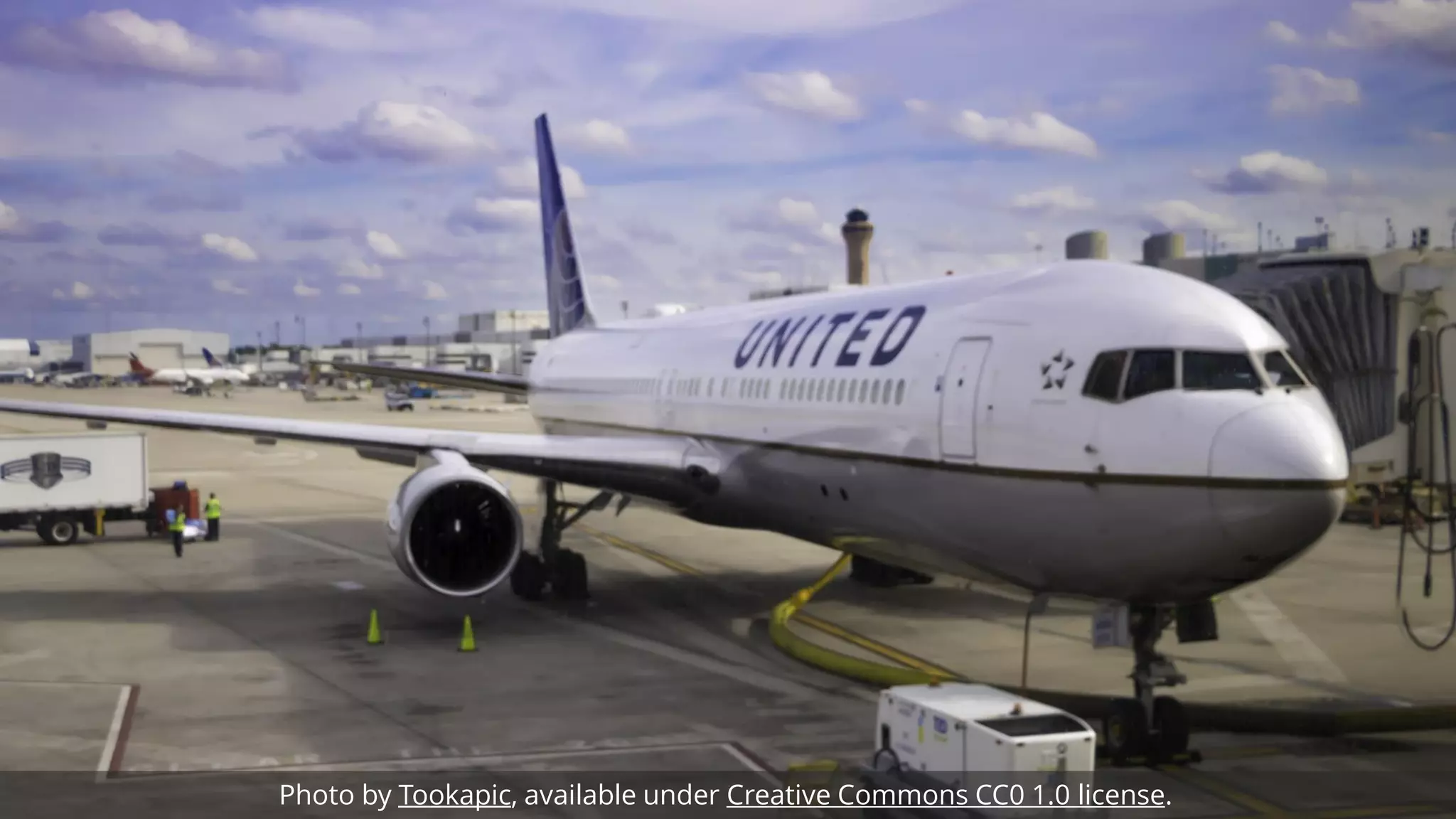 Photo by Tookapic, available under Creative Commons CC0 1.0 license.
 