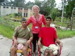 En mission humanitaire pour les handicapés
