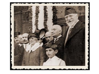 Κοιτάω ξανά τριγύρω και όλα μοιάζουν ξένα
και να τα αγγίξω δε μπορώ είναι καλά
κρυμμένα,
κοιτάω τα σύννεφα και σκέφτομαι ταξίδια,
μα χωρίς φως όλα τα γκρίζα στη ψυχή μου είναι
ίδια.
Γι’ αυτό τα μάτια χαμηλώνω προς τη γη
και σε καλό μου πάλι να μου βγει,
γιατί κι αυτό το χώμα τώρα που πατάω
δε φταίω εγώ δε μ’ έμαθαν να τ’ αγαπάω.
Λόγια πολλά και δεν αντέχω πια
- που είναι η πατρίδα μου εκείνη η γλυκιά
που έχει στη πέτρα χαραγμένο λέει το φως
λες να την ξέχασε για πάντα ο θεός.
Και νιώθω πρόσφυγας εδώ που έχω γεννηθεί
σα τους προγόνους μου εδώ έχω στηθεί
για να ξεπλύνω τύψεις και υποσχέσεις να
εκπληρώσω
πόσο ακόμα θα πληρώσω.
▲ ΠΡΟΣΦΥΓΑΣ
active member
To συγκρότημα των
προσφυγικών συνοικιών της
Αθήνας
 